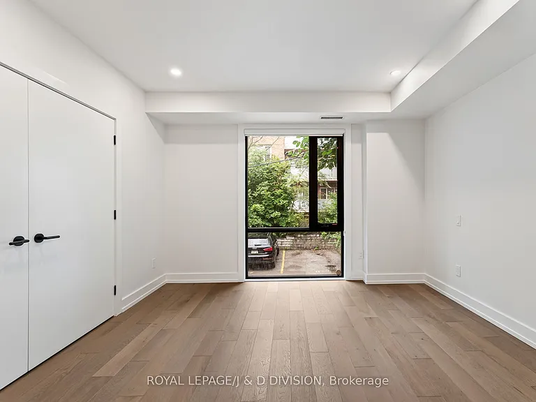 314 Lonsdale Rd #4 — Photo 17