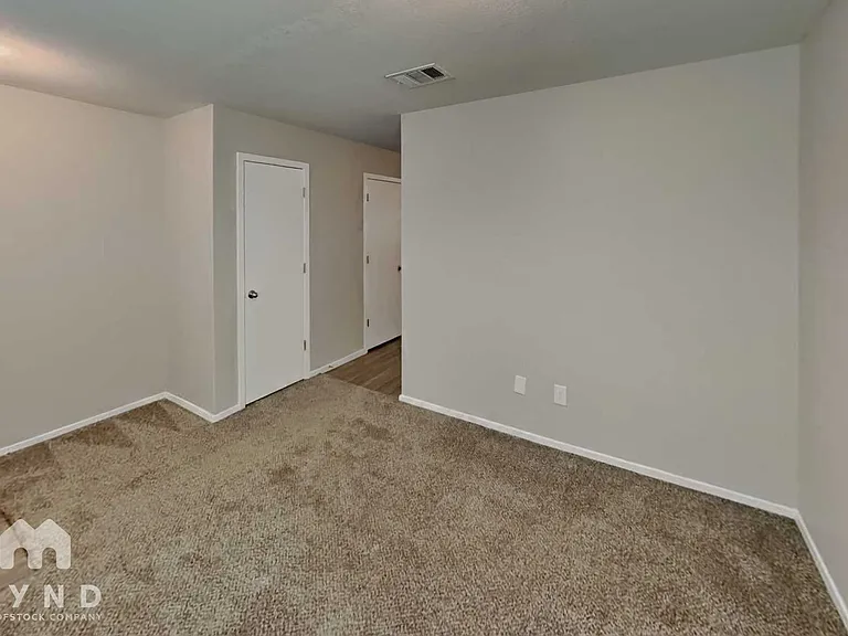 9527 Apple Ridge Ln — Photo 10