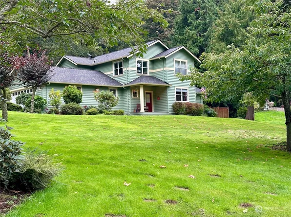 985 Valerie Drive, Camano Island, WA 98282