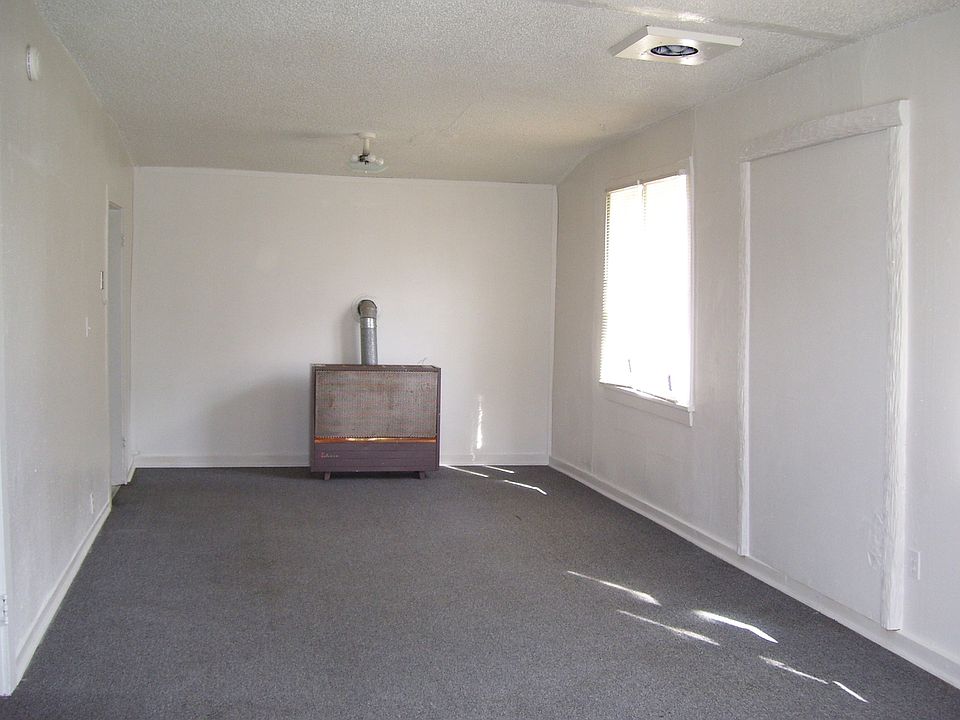 2nd image of 216 San Juan Ave APT B