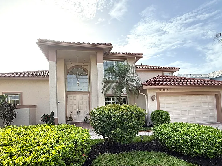 9392 Cascade Ct — Photo 1