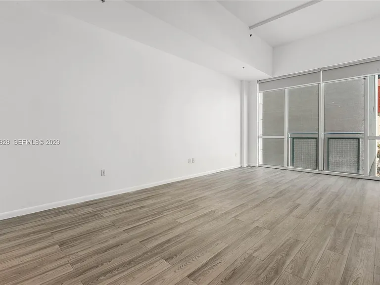 244 Biscayne Blvd #200 — Photo 4