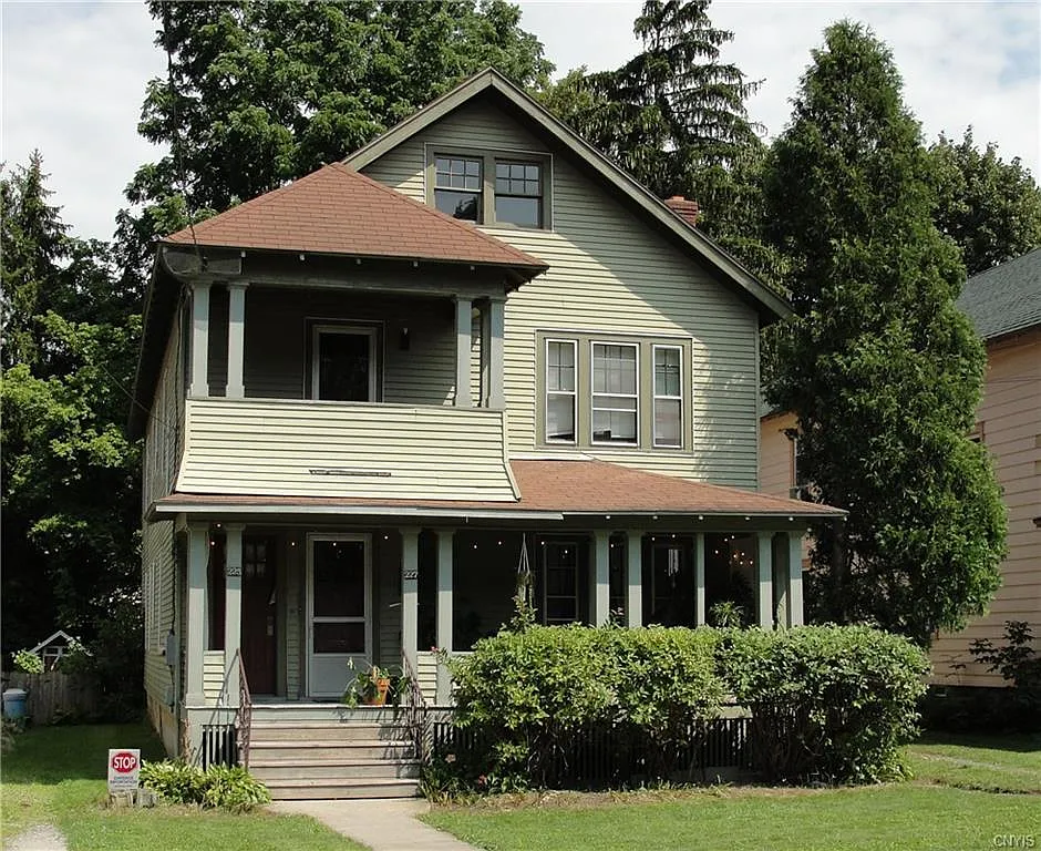 225-27 Fellows Ave photo 1