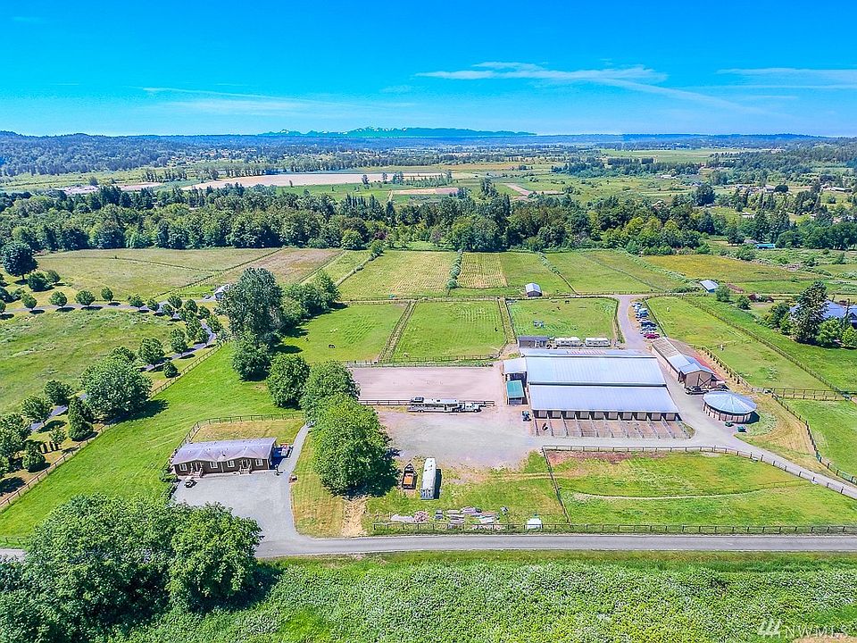 Updated duplex on left, 2 parking lots (1 for big rigs), 3 RV hookups, 1 park model home (1 BR/1Bath).