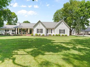 3295 S Farm Road 199, Springfield, MO 65809