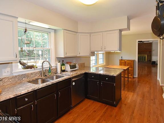 4th image of 13140 Tuckaway Dr