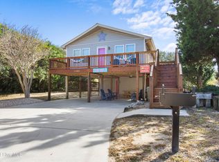 11005 Station St, Emerald Isle, NC 28594