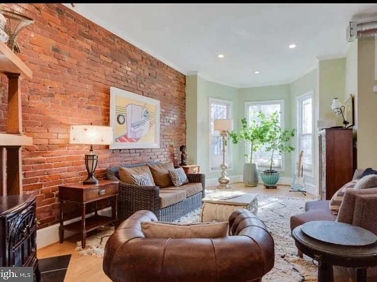 1311 Irving St NW — Photo 5