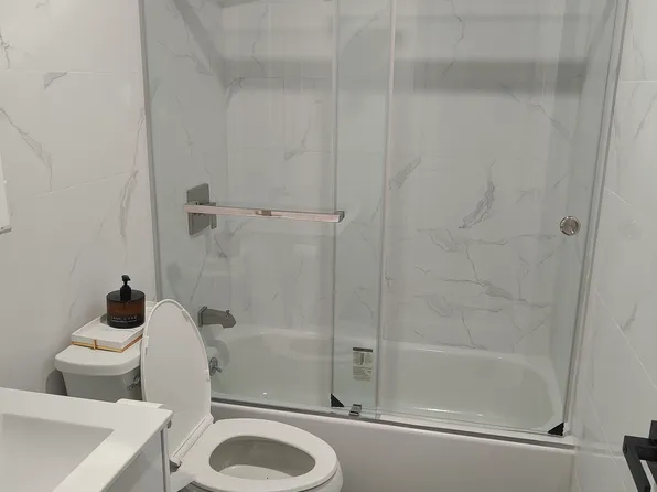 1725 68th Street image 9 of 10