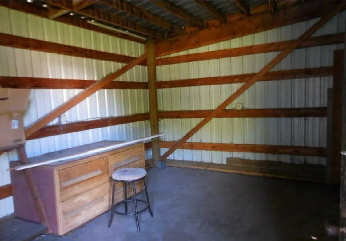 410 N Pierce St — Photo 3