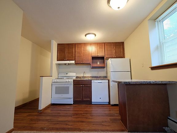 4th image of 3432 Bryant Ave S