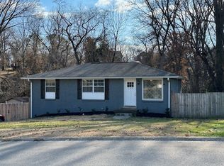 123 Luna Dr, Nashville, TN 37211