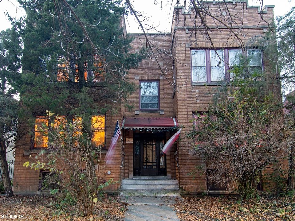 1st image of 4132 N Francisco Ave