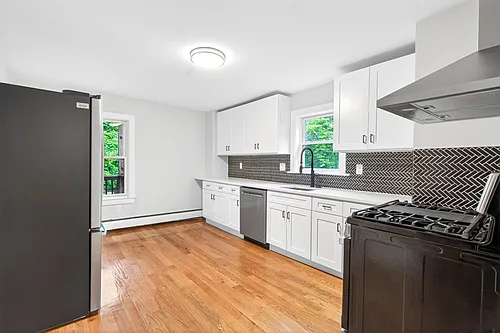 68 Waterhouse St #2 Photo 1