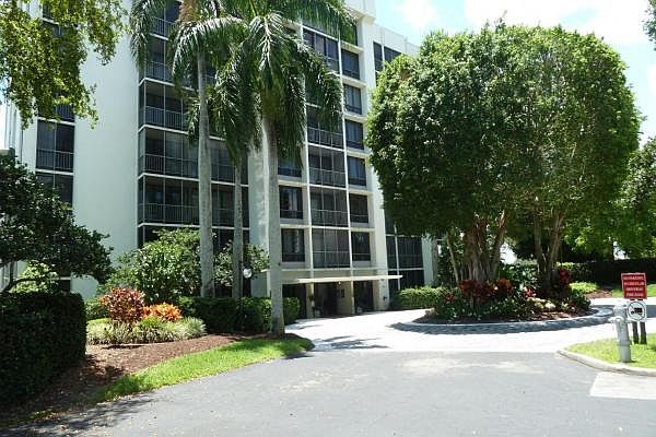 Home For Sale In Boca West