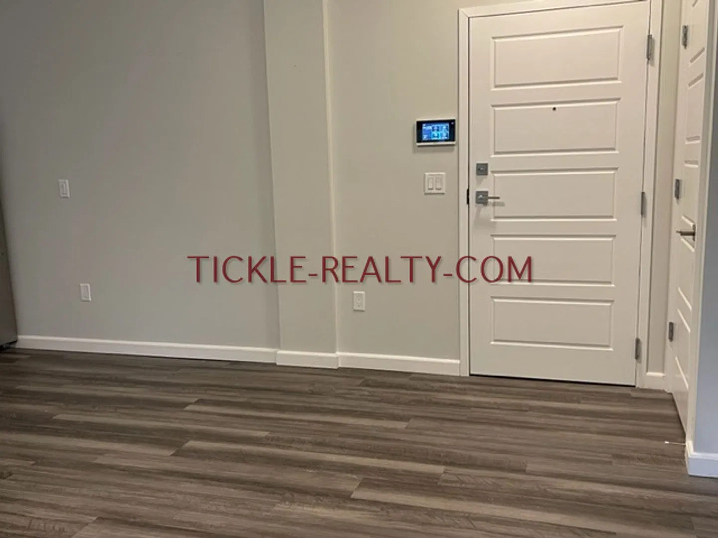 976 Rosedale — Photo 4