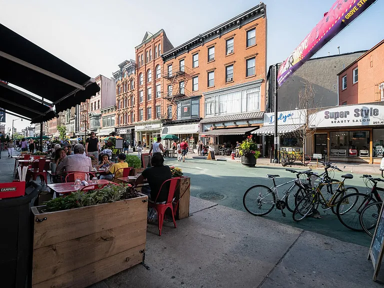 Take advantage of our ideal location