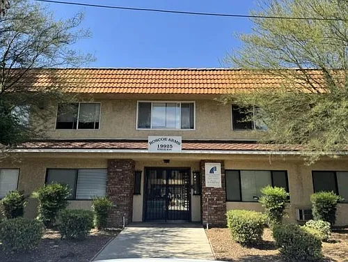 19925 Roscoe Blvd Photo 1