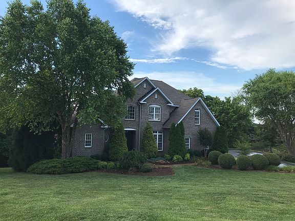 3rd image of 1092 Cedar Sky Ct