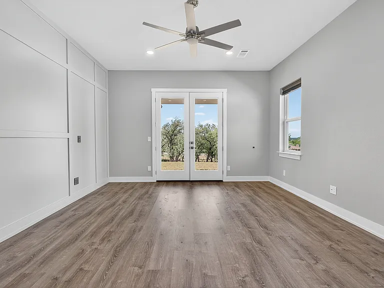 21603 Thomas Cv — Photo 17