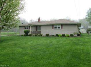 1621 Rosehedge Dr, Youngstown, OH