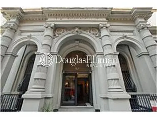 Rented by Douglas Elliman | media 36