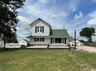 214 W State St, Washburn, IL 61570