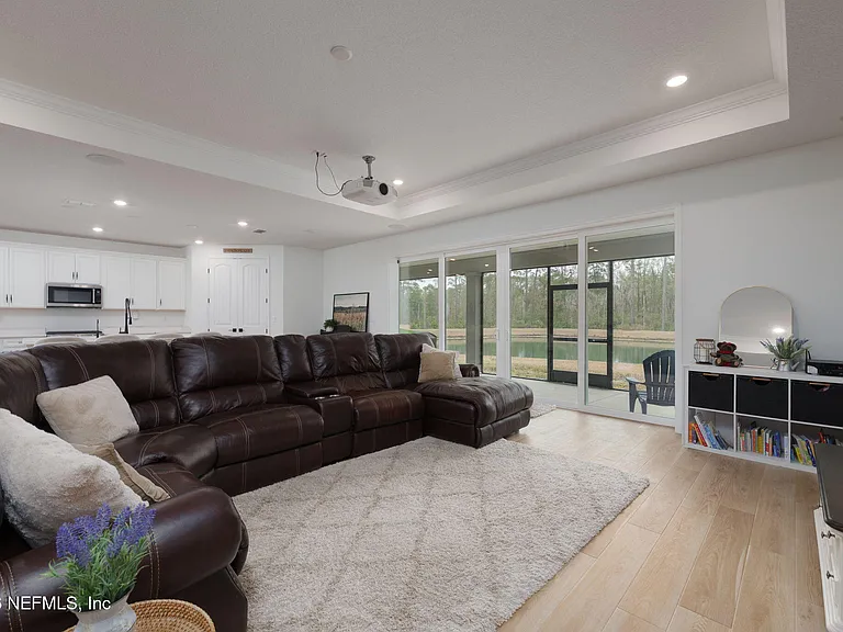 12464 Clapboard Bluff Trl — Photo 8