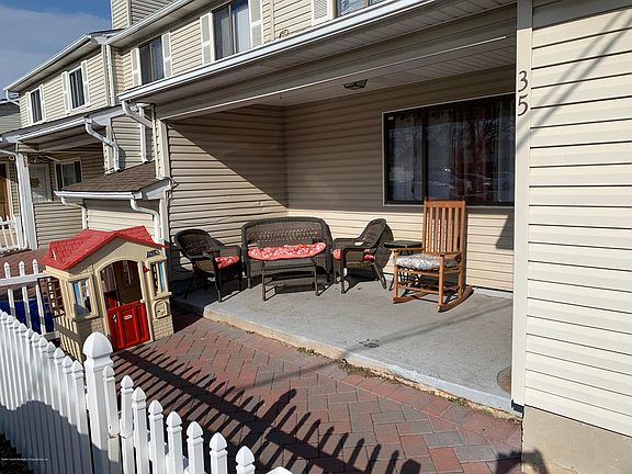 3rd image of 35 Armand St Unit 21