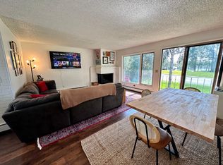 3333 Lakeshore Dr UNIT 11, Anchorage, AK 99517