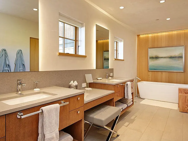 991 Moore Dr — Photo 23