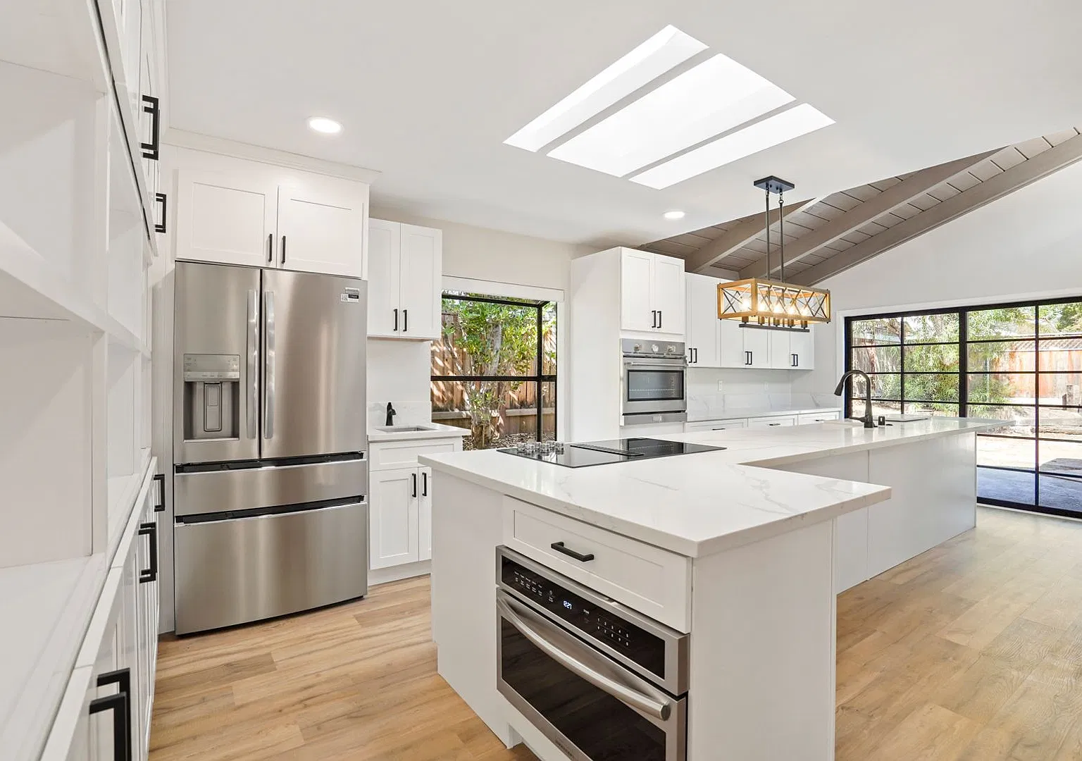 Fully Remodeled 5-Bedroom Home Ideal for Multigenerational Living — Photo 2