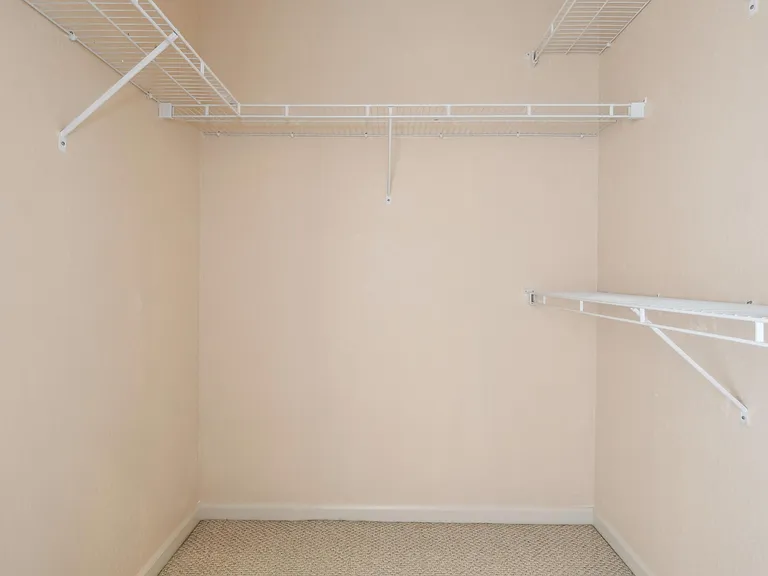 2584 Stockbridge Sq SW — Photo 26