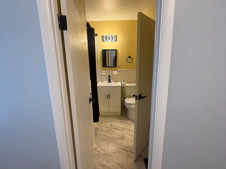 1688 Clyde Pl — Photo 7