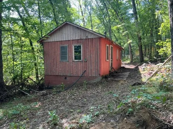 302 Burns Rd, Harrison, MI 48625