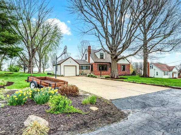 765 Pottery Tower Ln, Washington, MO 63090
