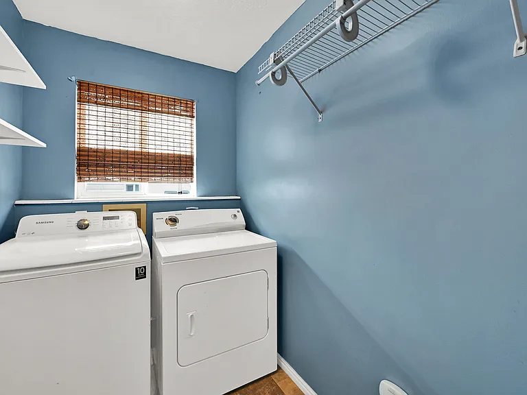 5991 S 3260 W — Photo 16