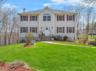 462 Cornwall Hill Rd, Patterson, NY 12563