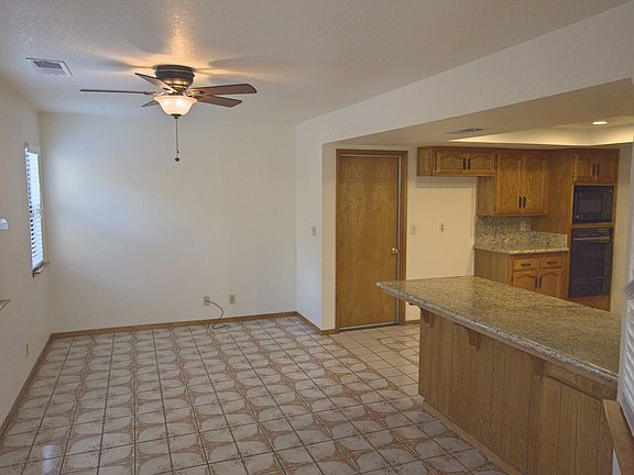 5th image of 135 S Cottonwood Ct