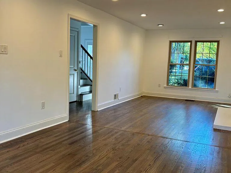 9830 Meadow Valley Dr — Photo 14