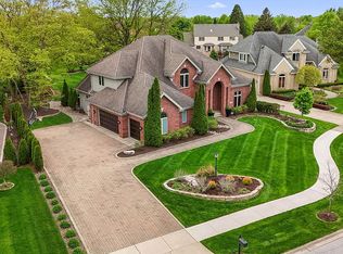 1432 Wellington Ter, Munster, IN 46321