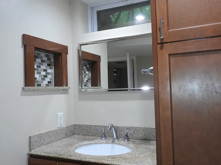 504 Hillsboro Pkwy — Photo 21
