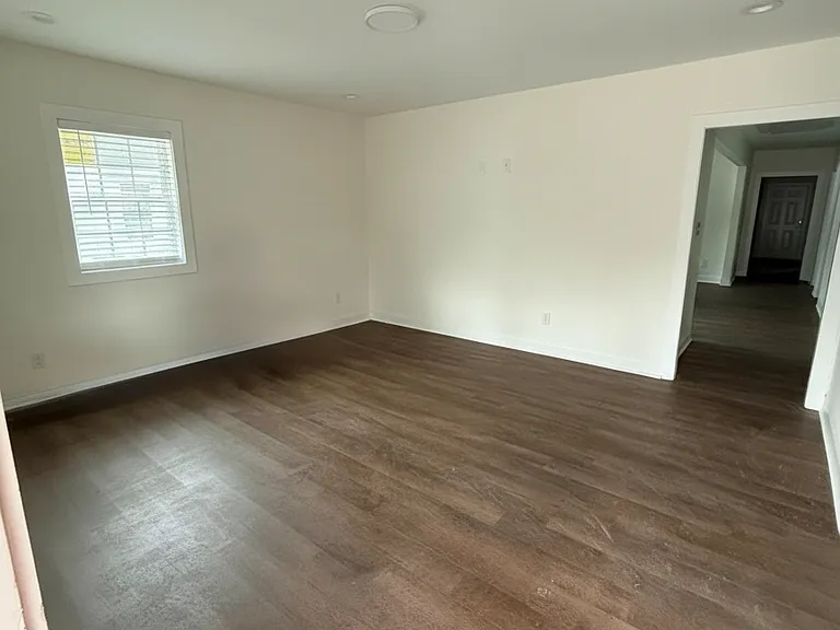 308 Brownrigg St — Photo 2