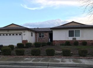 1710 Santa Ana Ave, Clovis, CA 93611