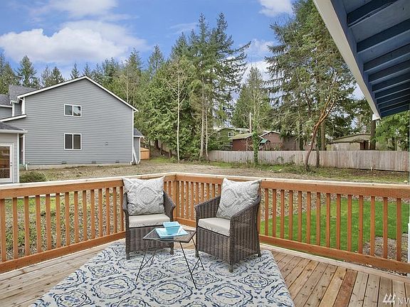 4th image of 1628 NE Halden Glen Dr