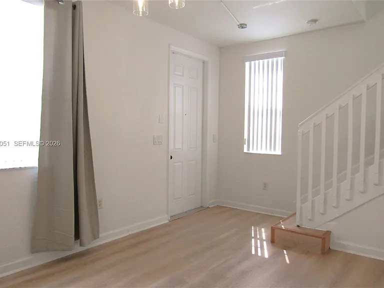 1485 NE 33rd Rd #101-1 — Photo 3
