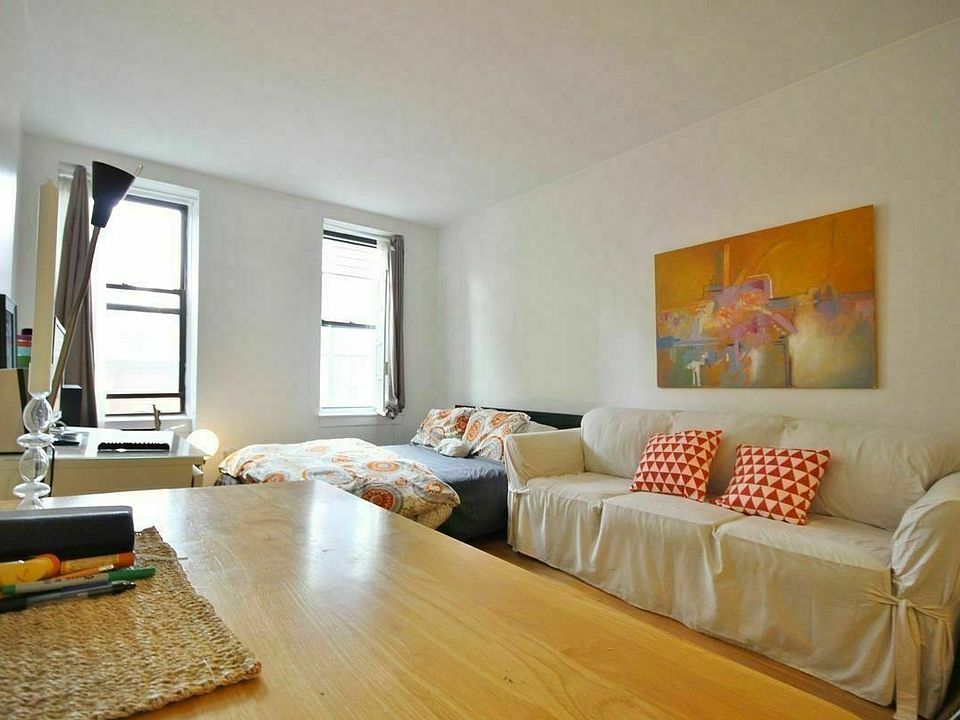1st image of 247 E 52nd St #4C