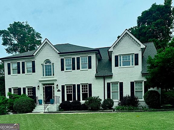 3rd image of 3013 Braxton Ct NW