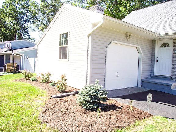 2nd image of 6611 Charlesgate Rd