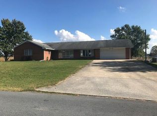 5416 Third St, Chambersburg, PA 17202